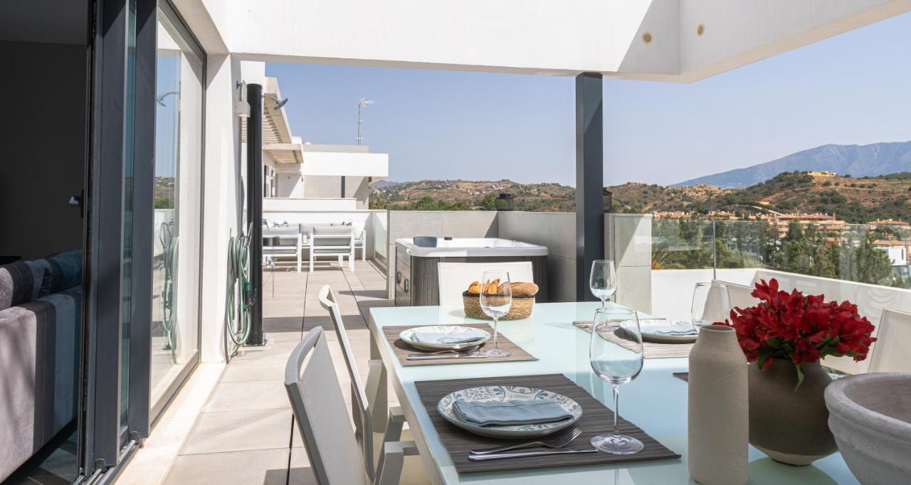 Apartamento Magnificent Frontline Golf Penthouse In Navigolf La Cala De Mijas Exterior foto